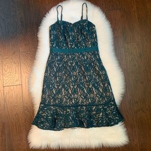 The Limited Green Lace Mini Lined Women's Wedding Special Occasion Dress (sz 4)
